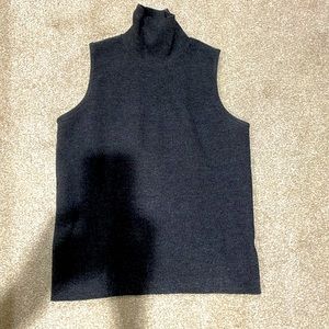 Mock neck sleeveless sweater